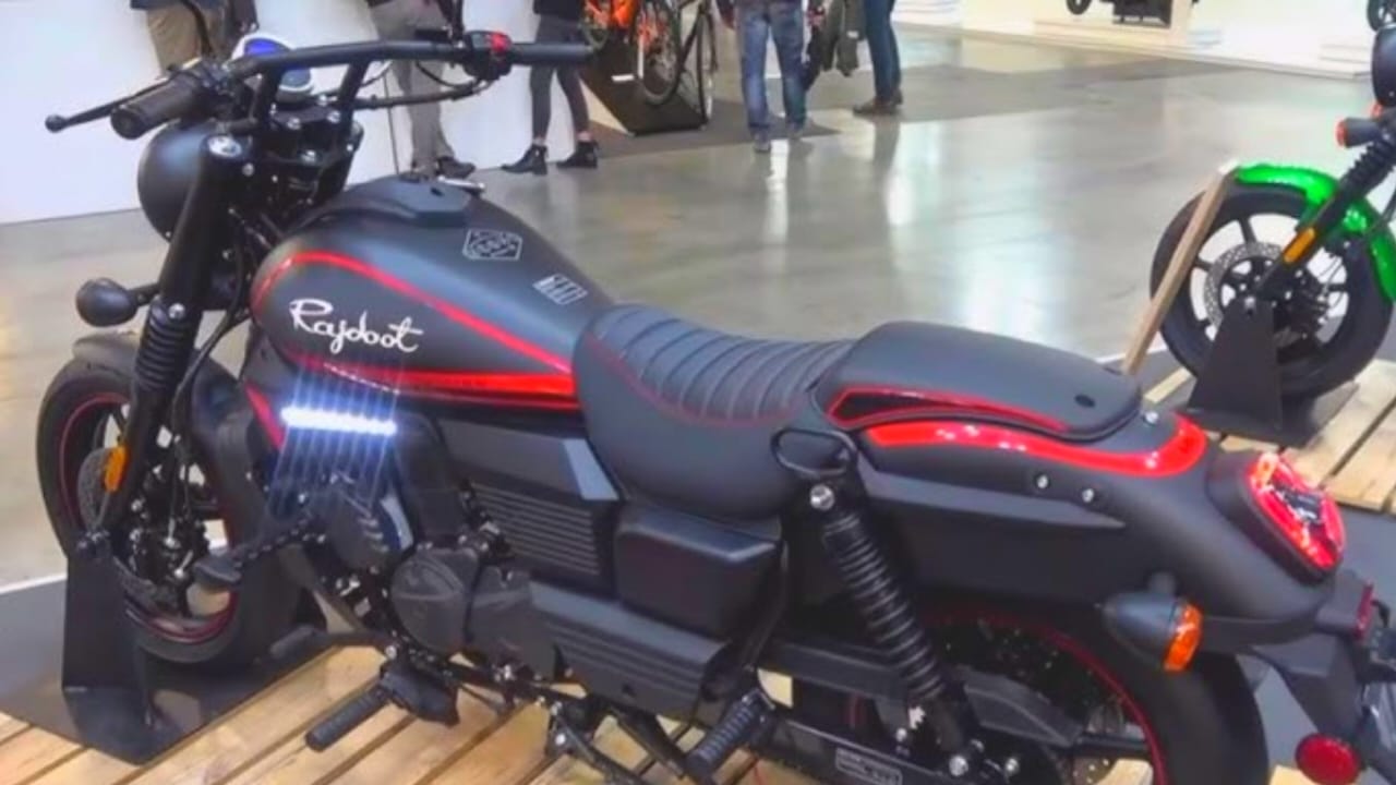 Rajdoot Bike 2025:इस दीपावली आ गई पुरानी बाइक राजदूत की 300 सीसी इंजन के साथ 1 लीटर में 55 किलोमीटर चलेगा जाने यहां से, Best 🔥